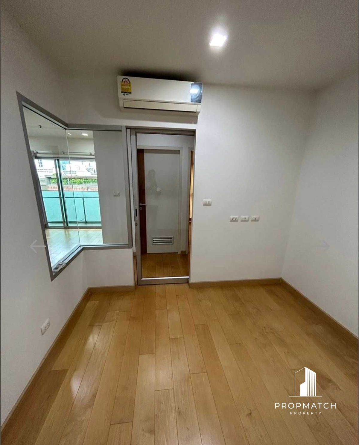 ขายคอนโดสยาม จุฬา สามย่าน :  ✨Flash Deal ✨Vertiq Rama 4 - Siam ( 2Bed 2Bath 53SQM.) พร้อมอยู่ ! เพียง 7,400,000 บาท Tel.0981315848 @propmatch