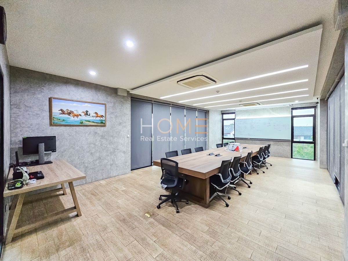 ขายสำนักงานนวมินทร์ รามอินทรา : อาคารสำนักงาน สุขาภิบาล 5 ซอย 22 / 4 ชั้น (ขาย), Office Building Sukhaphiban 5 Soi 22 / 4-storey (FOR SALE) TAN501