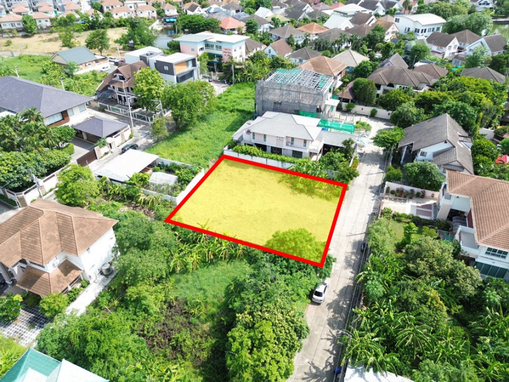 For SaleLandMin Buri, Romklao : Land for sale, Thararom Village, Soi Ramkhamhaeng 150, size 208 sq w, near Ramkhamhaeng Road, only 1.5 km. KK