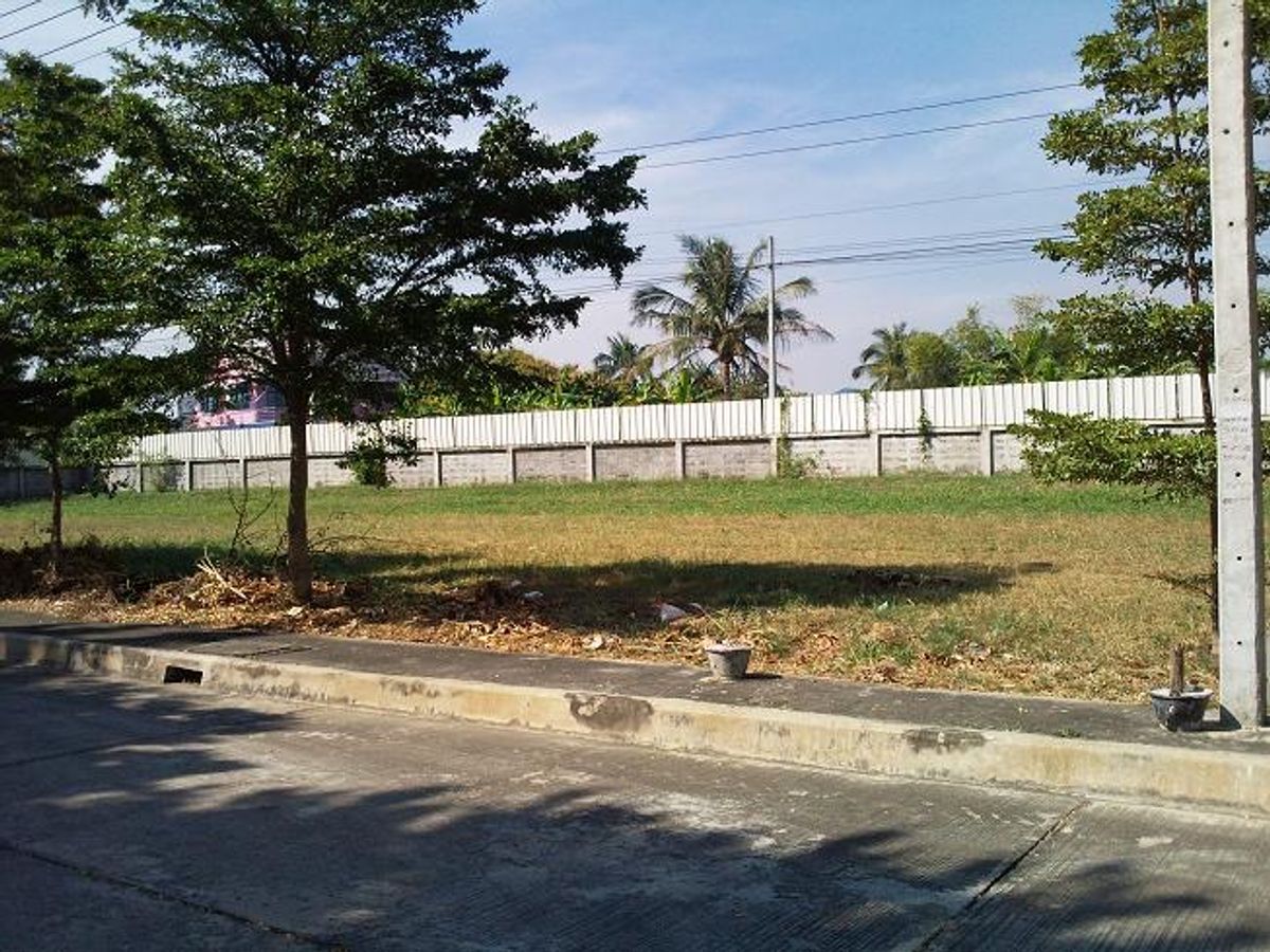 ขายที่ดินบางนา แบริ่ง ลาซาล : ขายที่ดินในสนามกอล์ฟหมู่บ้านวินด์มิลล์ บางนา-ตราด กม.10.5 พื้นที่ 300 ตรว.