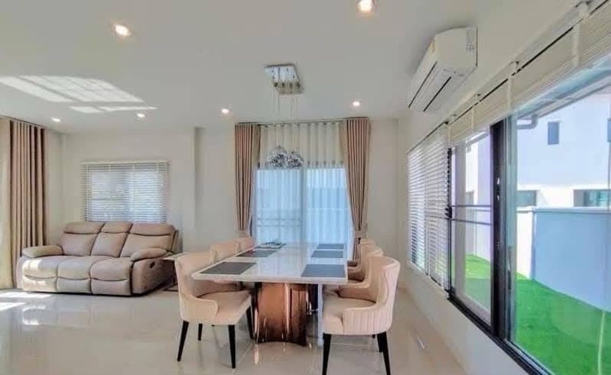 ให้เช่าบ้านสมุทรปราการ สำโรง : 💥ForRent💥3Bed •  Grande Pleno Sukhumvit–Bangna 🏡 Near Mega Bangna 🐶🐱 Pet Friendly* Ready to move in ‼️  Fully Furnished ✨