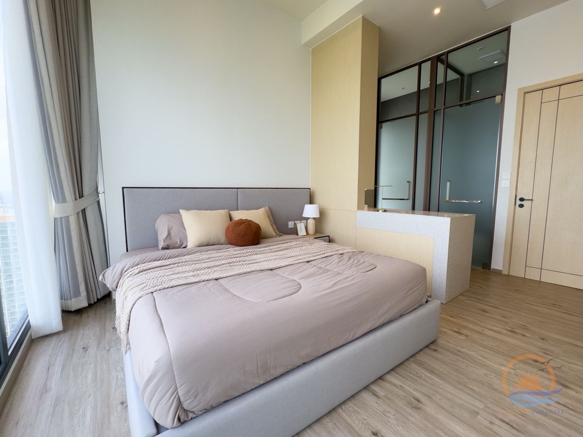 คอนโดพัทยา บางแสน ชลบุรี สัตหีบ : Arom Wongamat - 2 ห้องนอน วิวทะเลชั้นสูง พร้อม Private Jacuzzi ที่ระเบียง