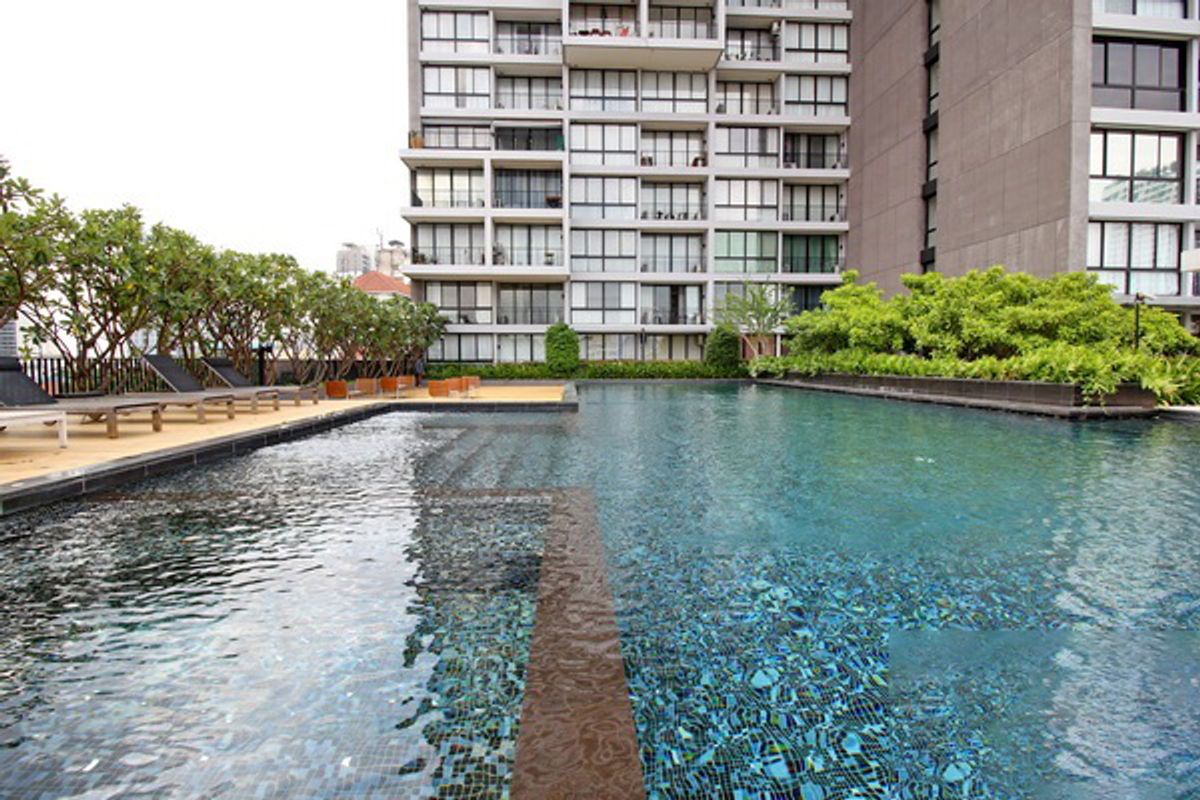 For SaleCondoLadprao, Central Ladprao : The highest in Ladprao, luxury condo 51.9 sqm. Floor 44, the view of all buildings, reserved urgently, Di Issara Ladprao, only 400 meters. To MRT Ladprao, the opportunity of the year, investment today for value tomorrow! Rare Unit Gold location is lower t