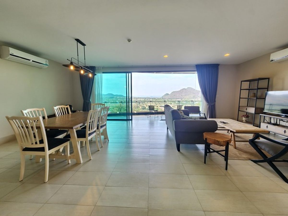 ให้เช่าคอนโดปากช่อง เขาใหญ่ : For Rent 2-Bedroom Unit at 360 PANO Khaoyai – Spacious Layout with Mountain View