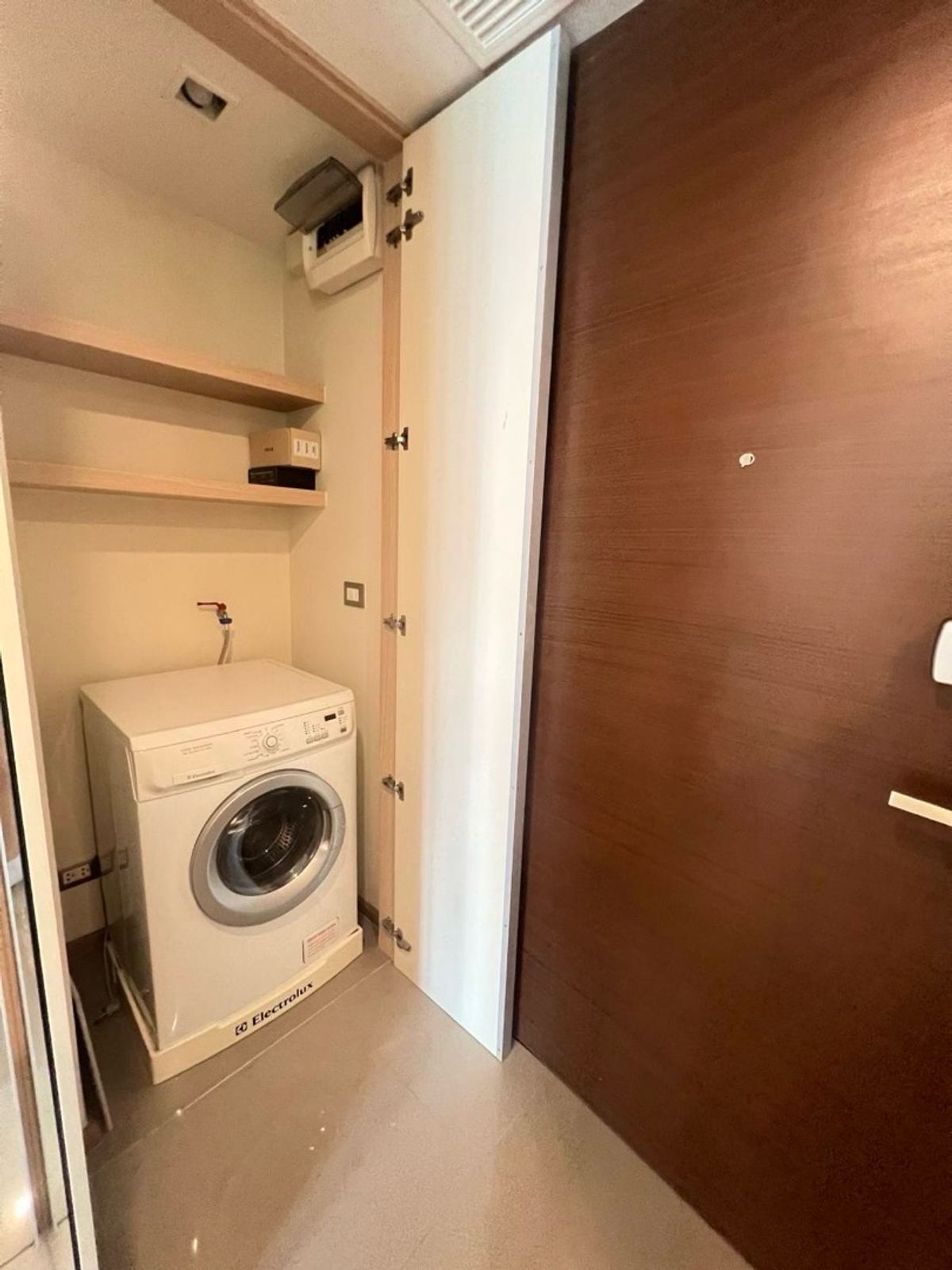 คอนโดสาทร นราธิวาส : FOR RENT AND SALE THE ADDRESS ASOKE 