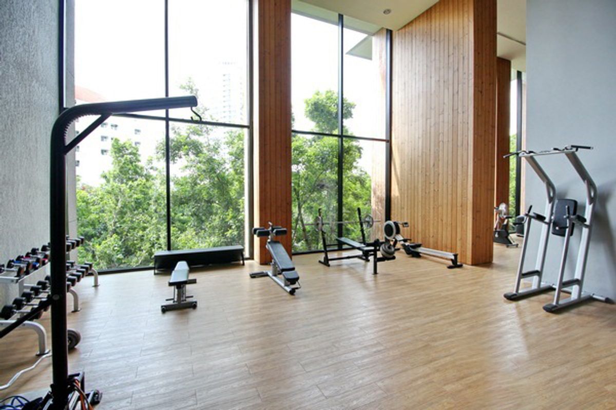 For SaleCondoLadprao, Central Ladprao : The highest in Ladprao, luxury condo 51.9 sqm. Floor 44, the view of all buildings, reserved urgently, Di Issara Ladprao, only 400 meters. To MRT Ladprao, the opportunity of the year, investment today for value tomorrow! Rare Unit Gold location is lower t