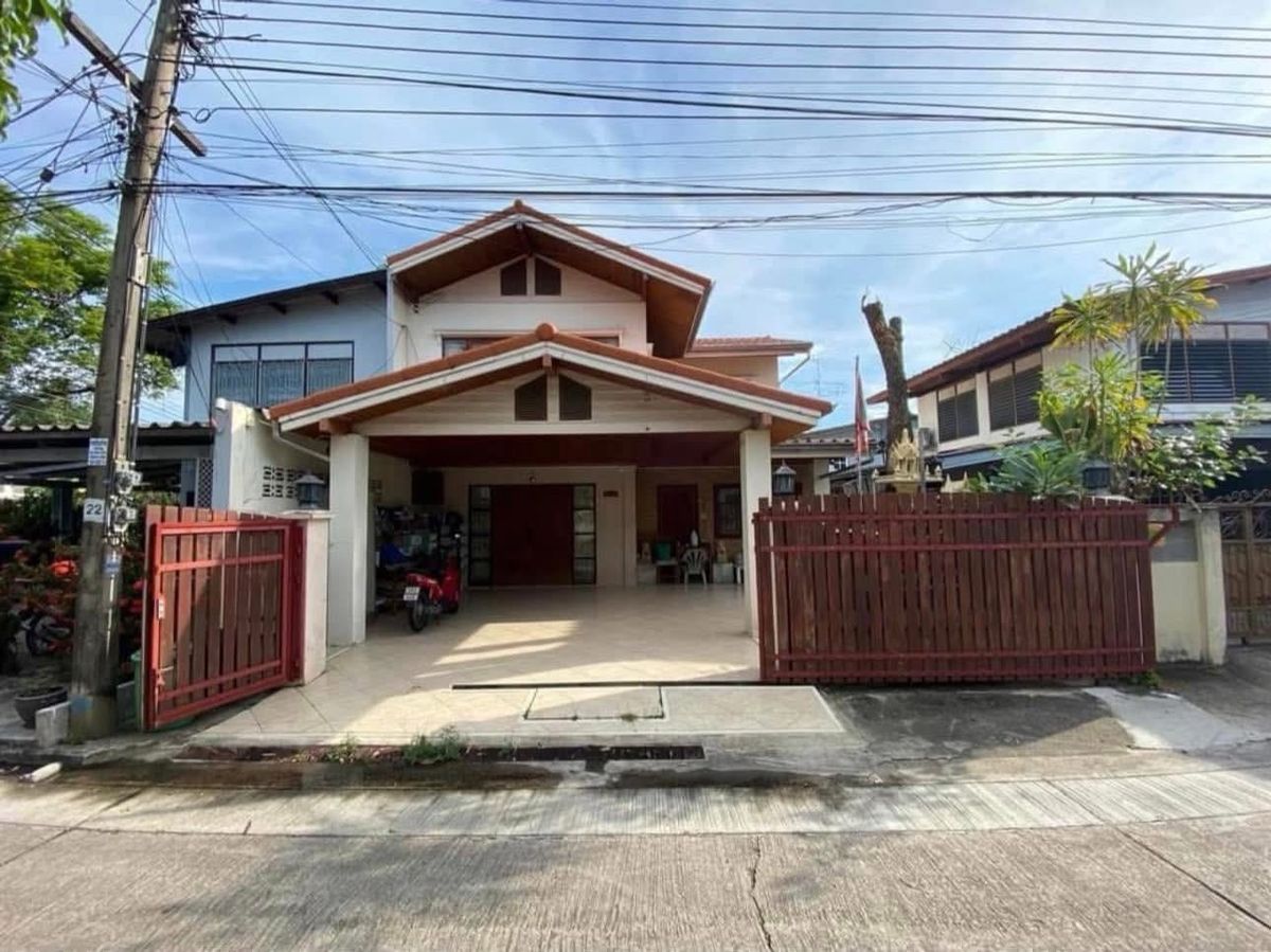 ขายลาดกระบัง สุวรรณภูมิ : Vายบ้าน หมู่บ้านนักกีฬาแหลมทอง 4 ห้องนอน 2 ห้องน้ำ สะพานสูง, กรุงเทพ