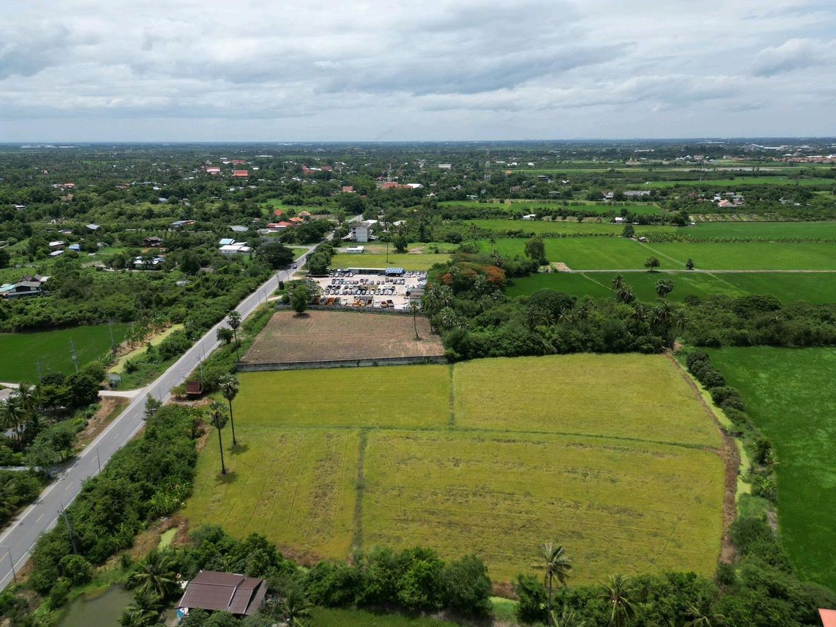 ขายที่ดินสุพรรณบุรี : [ขาย] ที่ดินโพธิ์พระยา เมืองสุพรรณบุรี 10-3-40 ไร่  ติดถนน แปลงสวย หน้ากว้าง 96ม. ผังเหลือง ใกล้ศูนย์ราชการ สอบถามเพิ่มเติม📞0994152664 , 0803696366