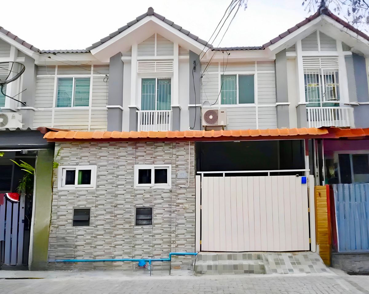 For RentTownhomeRama 2, Bang Khun Thian : New house for rent. There is an office in front of Sakae Ngam 14.