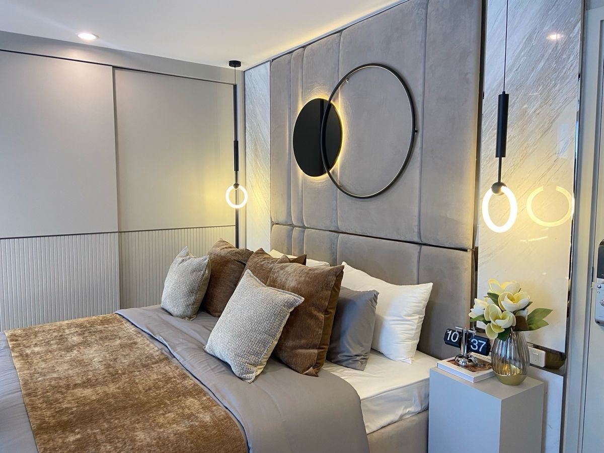 ขายคอนโดบางนา แบริ่ง ลาซาล : Ideo mobi Sukhumvit east point for sale 🔥 Duplex room 🛋️Sale : 6.09mb 
>> ห้องมือ1 โครงการ 