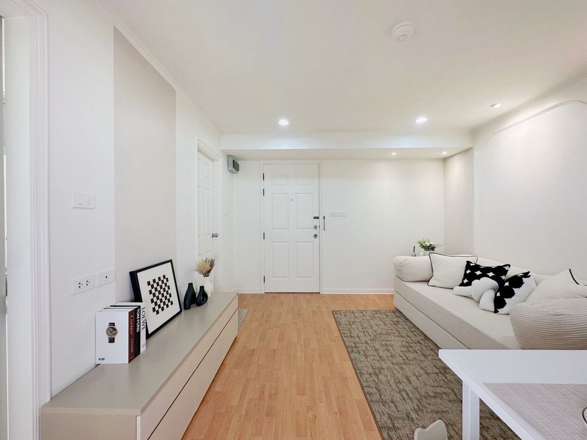 ขายคอนโดรัชดา ห้วยขวาง : ลุมพินี วิลล์ ศูนย์วัฒนธรรม คอนโดรัชดา ห้วยขวาง เฟอร์ใหม่ ห้องใหญ่