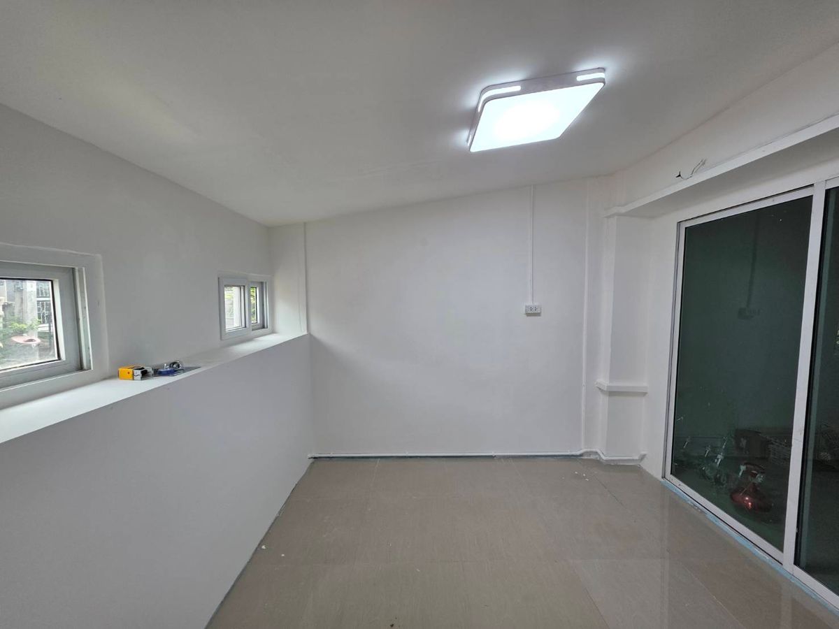 For RentTownhomeRama 2, Bang Khun Thian : Rent a Townhome, Pruksa Ville 53/2 Sakae Ngam - Rama 2, near Lotus Rama 2, just 5 minutes.