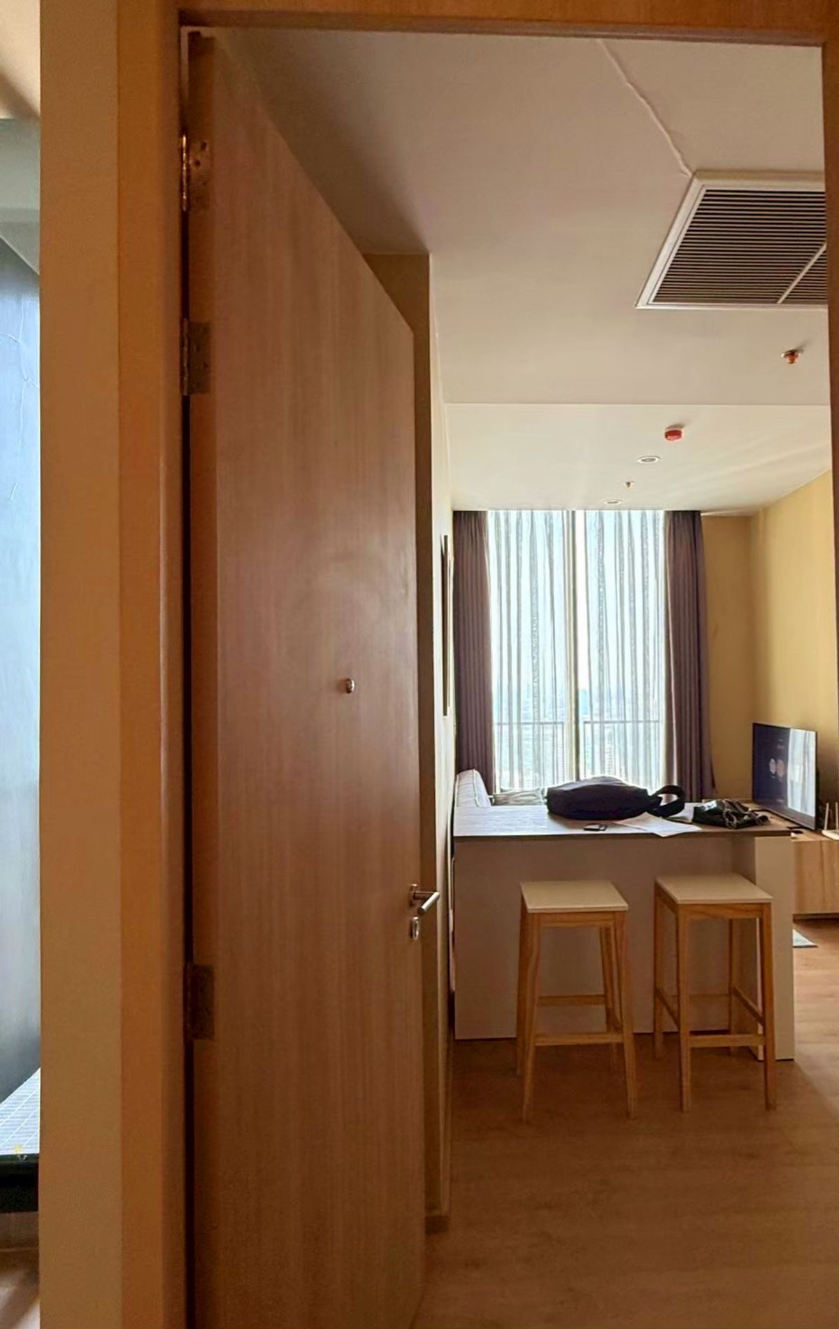 ให้เช่าคอนโดสุขุมวิท อโศก ทองหล่อ : Noble BE19 for rent
