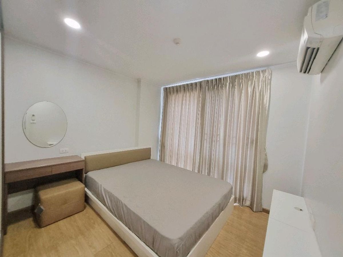 ให้เช่าคอนโดเยาวราช บางลำพู : 📍โครงการ : The Prague Condo (เดอะ ปราก คอนโด)
🚇 ใกล้ MRT สามยอด / ท่าเรือโบ๊เบ๊ / BTS สนามกีฬาแห่งชาติ
💵 ราคาเช่า : 12,000 บาท / เดือน (ฟรีค่าส่วนกลาง)
ไม่รวมค่าที่จอดรถ (จอดรถ 2,000 บาท/เดือน) ✅