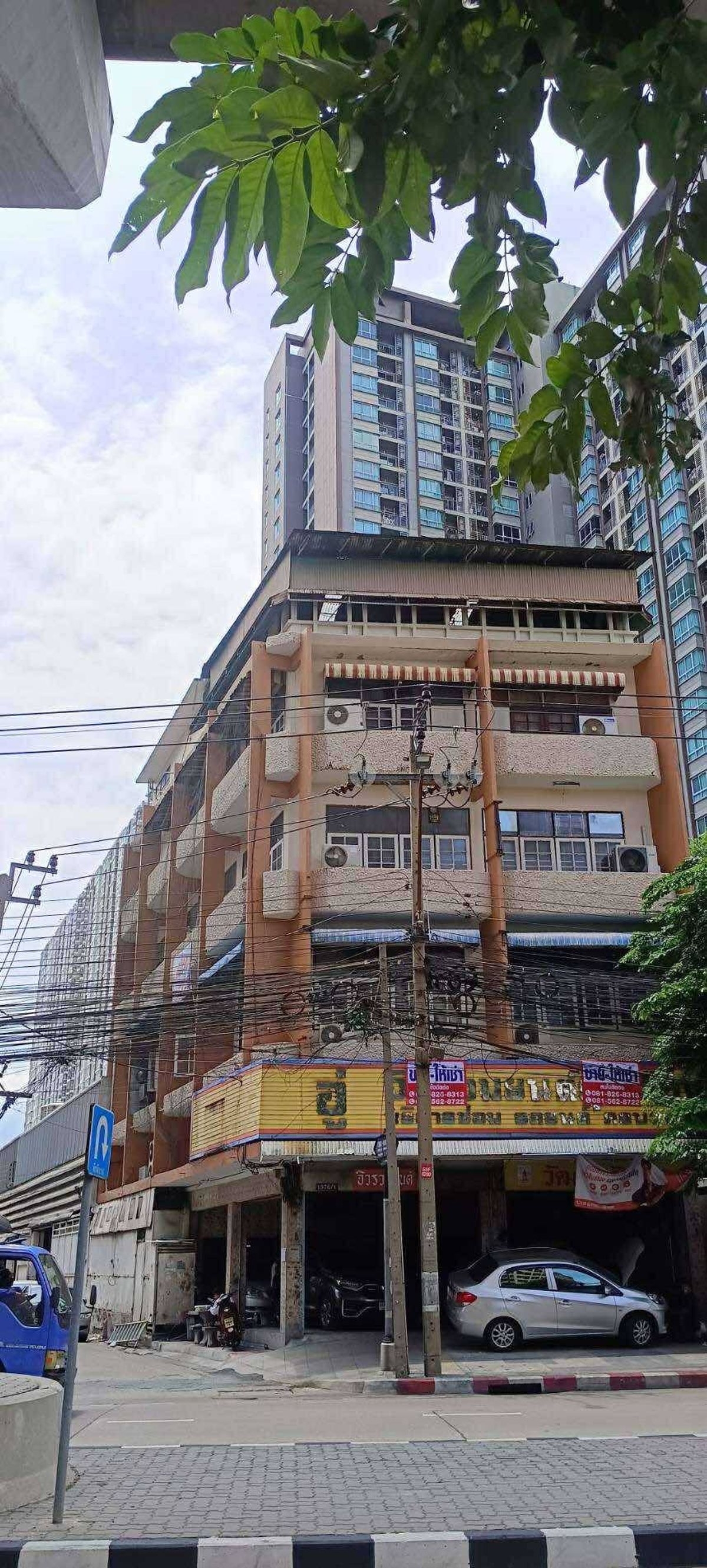 For SaleShop HouseBang Sue, Wong Sawang, Tao Pun : This price is no longer !! Sell ​​5 -story building with land on the golden location on the main road near Bang Son BTS station for just 1 minute.