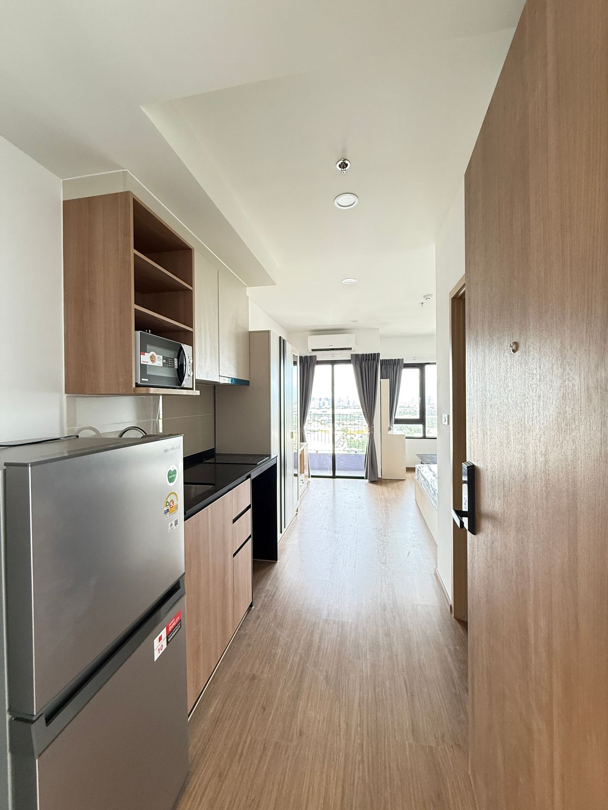 ให้เช่าคอนโดบางแค เพชรเกษม : New Room!! ปล่อยเช่า LIVIN เพชรเกษม ห้อง 24+ ตรม 9,900:ด