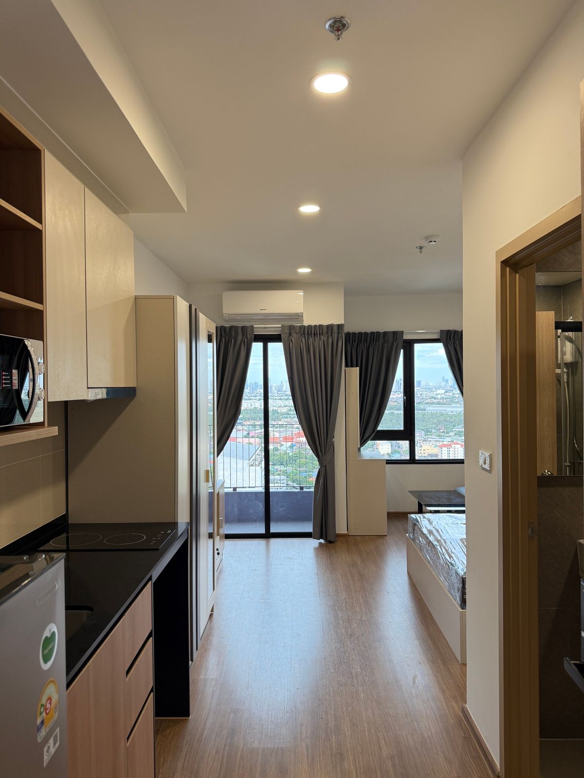 ให้เช่าคอนโดบางแค เพชรเกษม : New Room!! ปล่อยเช่า LIVIN เพชรเกษม ห้อง 24+ ตรม 9,900:ด
