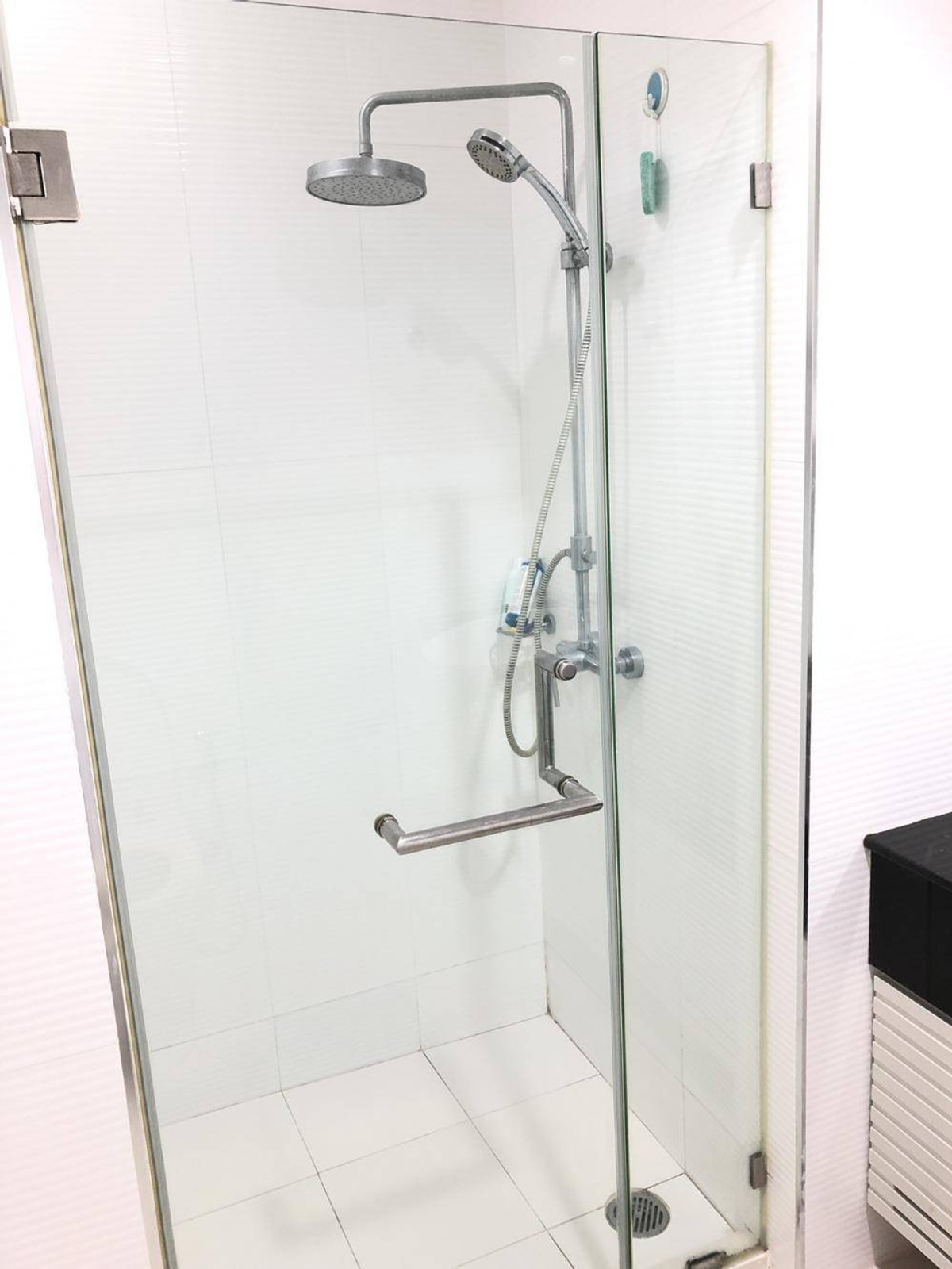 For RentCondoPattanakan, Srinakarin : Beautiful room!! Near BTS Sri Kreetha Station (Yellow Line), only 600 m.