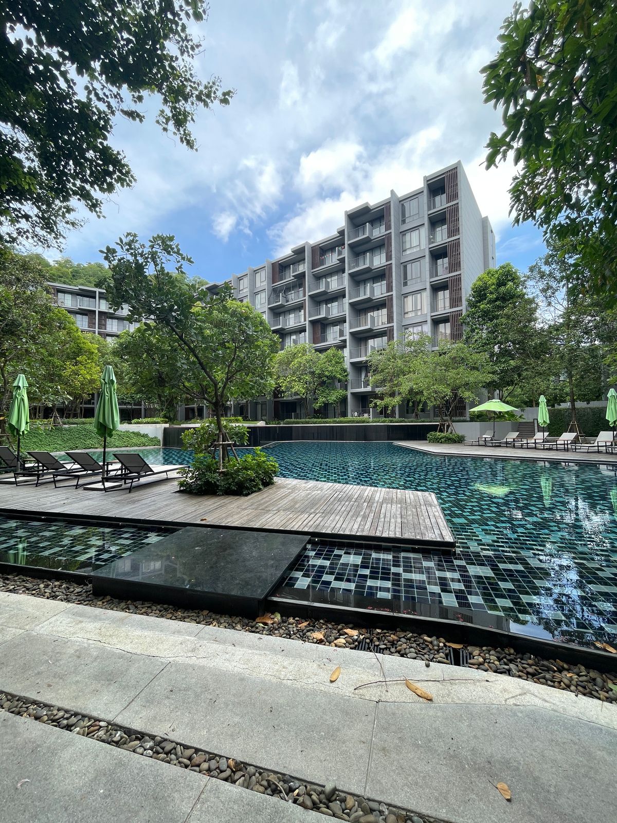 ขายคอนโดปากช่อง เขาใหญ่ : คอนโดหรู ห้องมุม ติดถนนใหญ่ อ.ปากช่อง เดินทางสะดวก