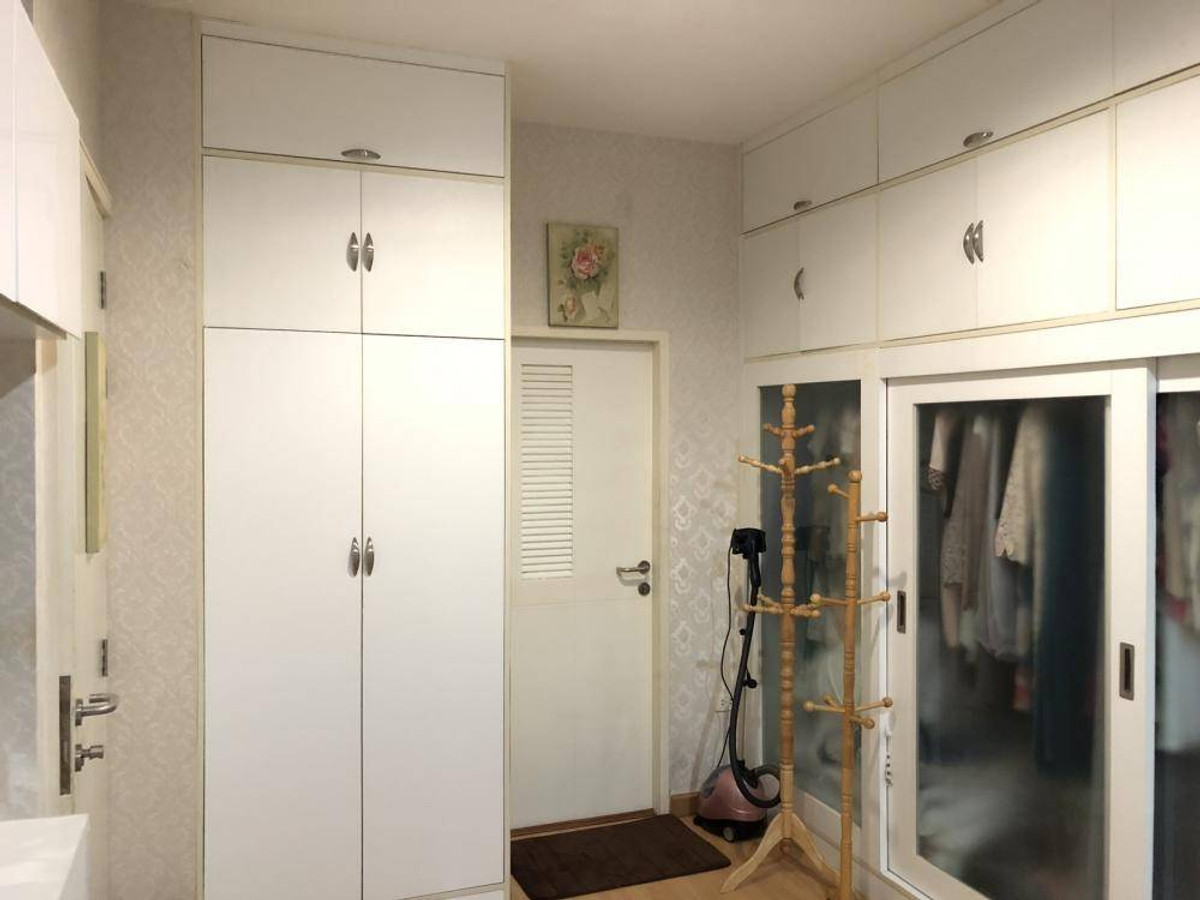 For RentCondoPattanakan, Srinakarin : Beautiful room!! Near BTS Sri Kreetha Station (Yellow Line), only 600 m.