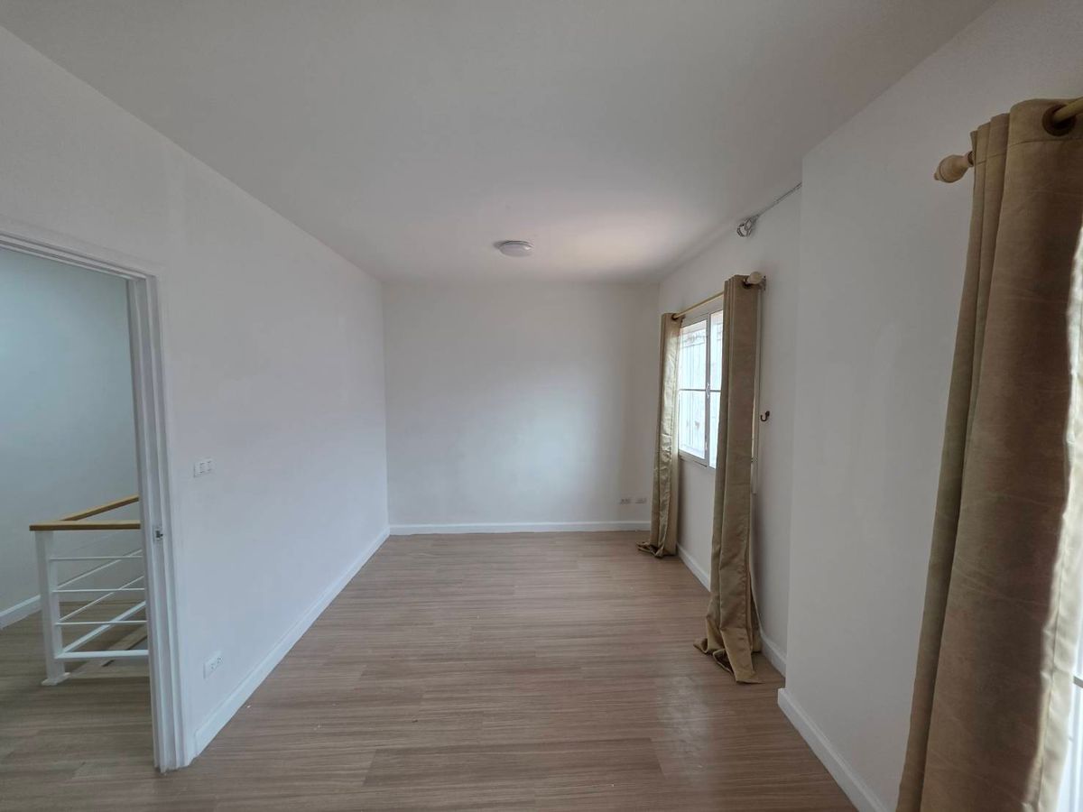 For RentTownhomeRama 2, Bang Khun Thian : Rent a Townhome, Pruksa Ville 53/2 Sakae Ngam - Rama 2, near Lotus Rama 2, just 5 minutes.