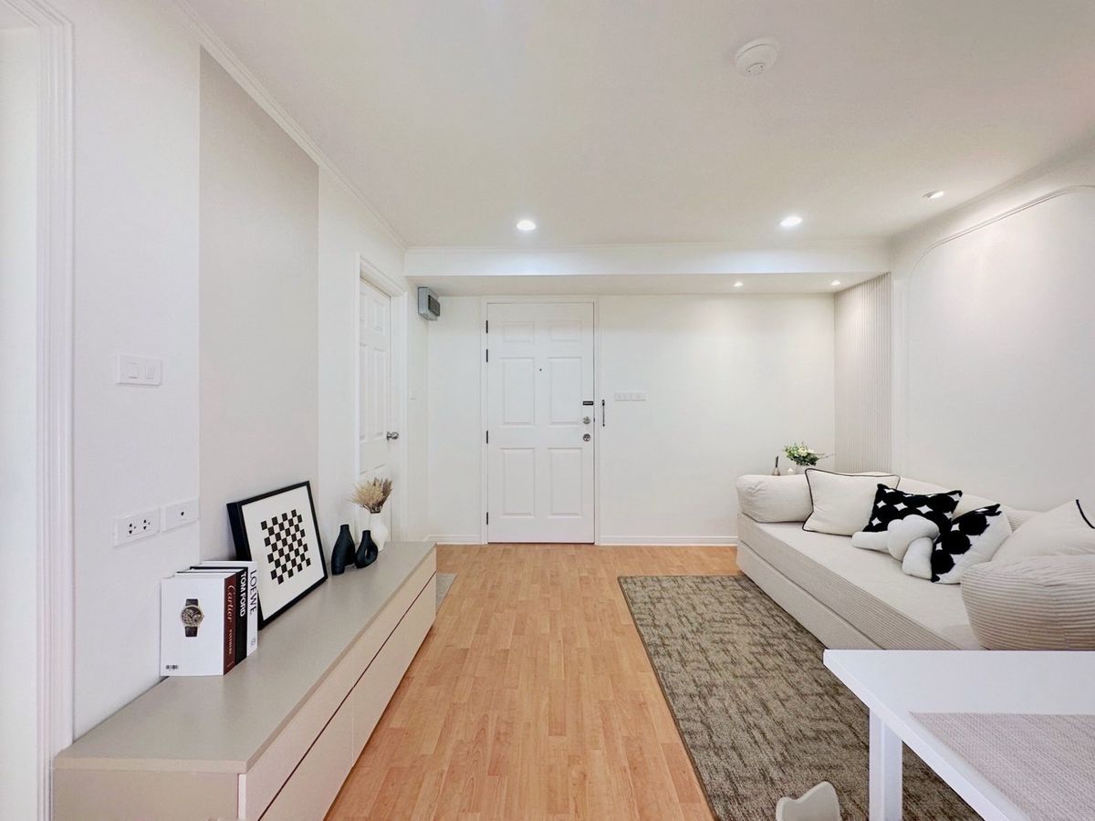 ขายคอนโดรัชดา ห้วยขวาง : ลุมพินี วิลล์ ศูนย์วัฒนธรรม คอนโดรัชดา ห้วยขวาง เฟอร์ใหม่ ห้องใหญ่