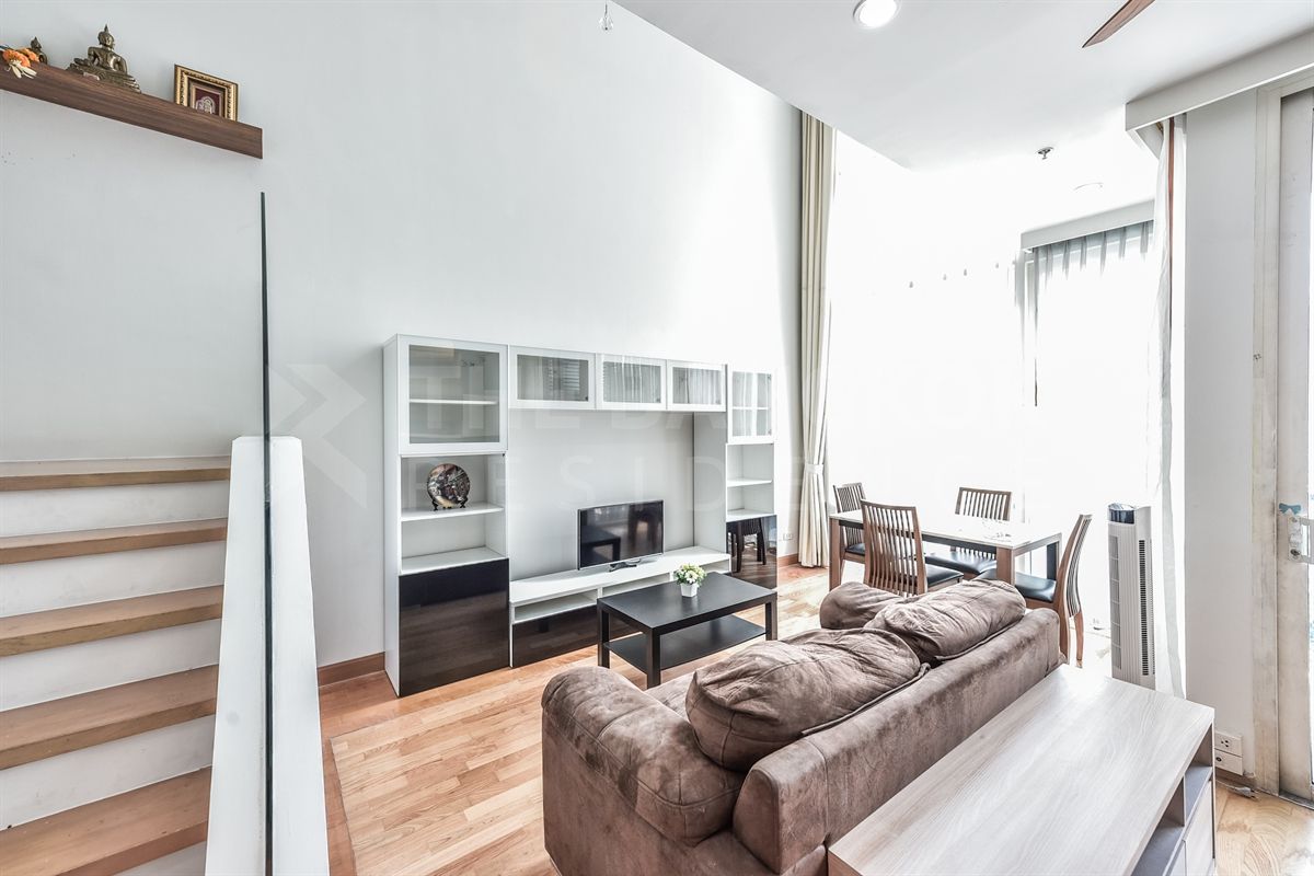 For RentCondoRatchathewi,Phayathai : Urgent rent. Beautiful room. Villa Rachathwi 1b2B Duplex 69SQM. Only 27k/Month.