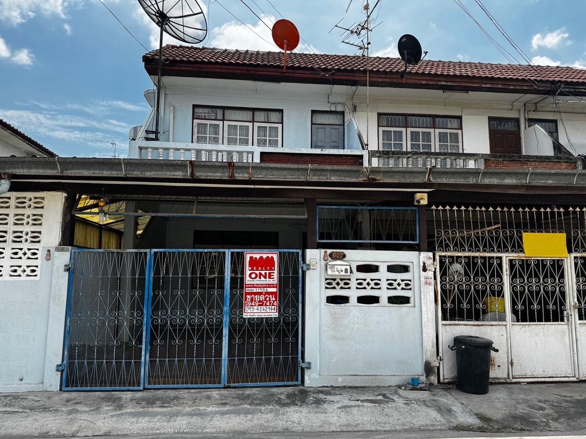 ขายทาวน์โฮมบางแค เพชรเกษม : 🏡✨ ขายด่วน! ทาวน์เฮาส์ 2 ชั้น สวยพร้อมอยู่ ในซอยเพชรเกษม 53 ✨🏡