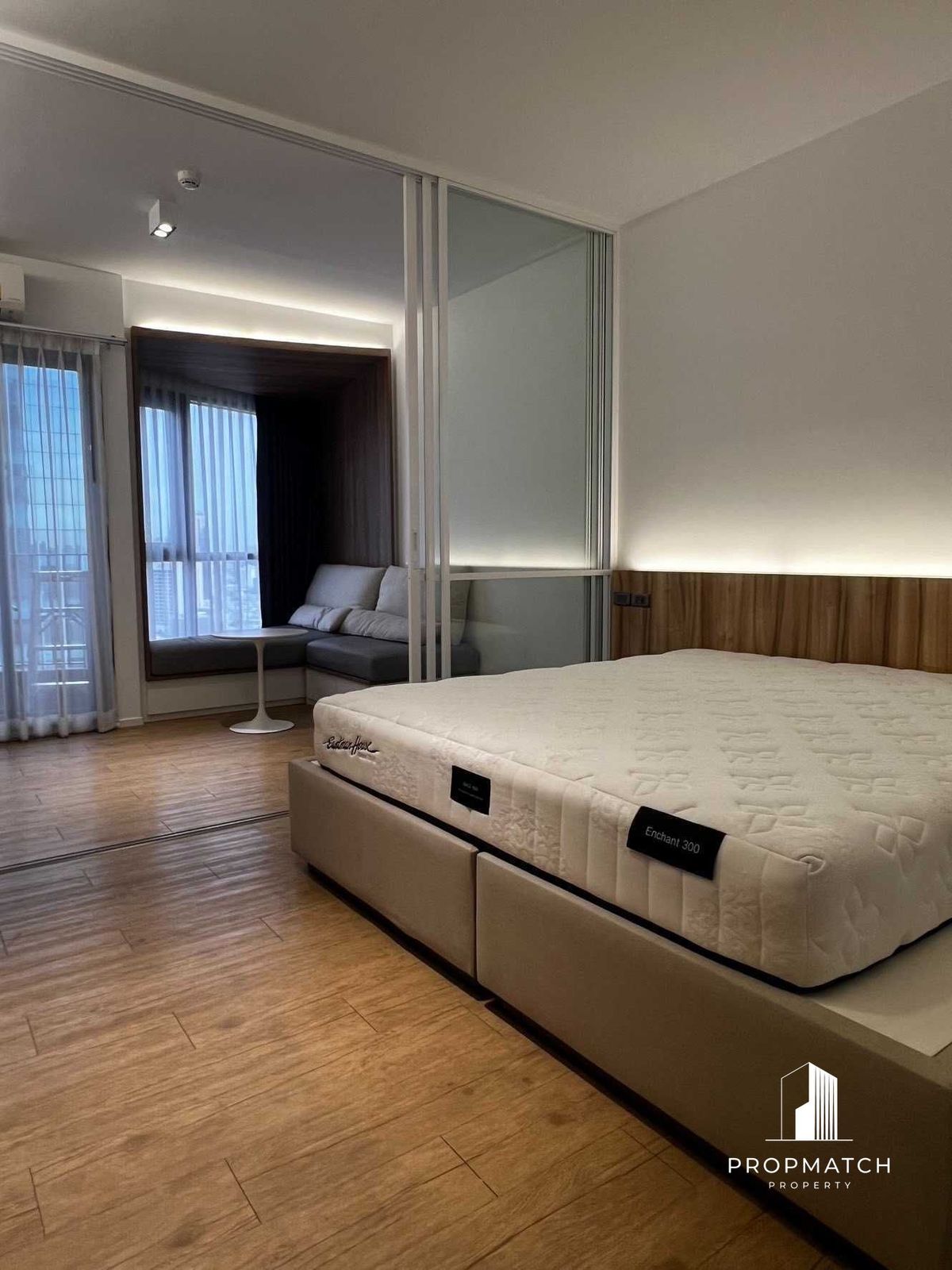 ให้เช่าคอนโดสยาม จุฬา สามย่าน : ✨Flash Deal ✨Triple Y Residence At SAMYAN MITRTOWN( 1Bed 1Bath 27SQM.) แต่งครบพร้อมอยู่ !! เพียง 26,000บาทต่อเดือน Tel.0981315848 @propmatch