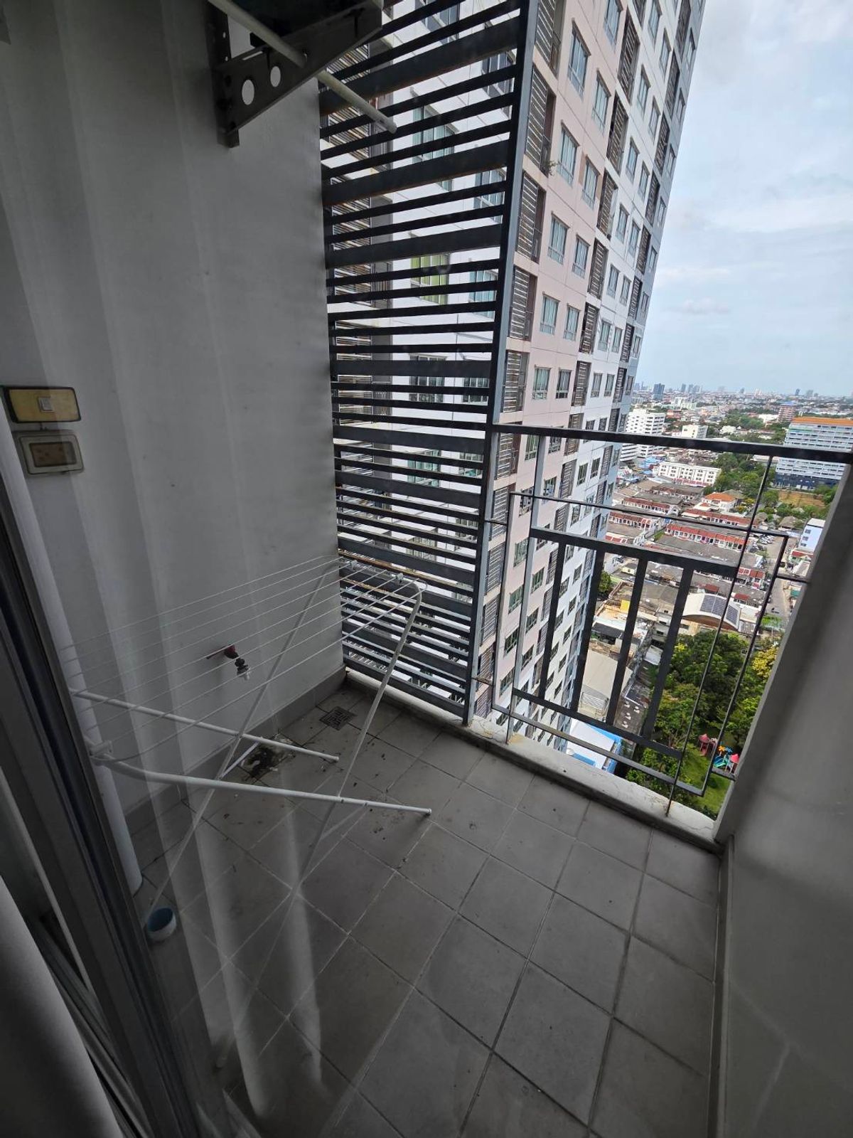 For RentCondoPinklao, Charansanitwong : 🔥 New Renovate room 🔥 Rent The Trust Residence Pinklao 🔥