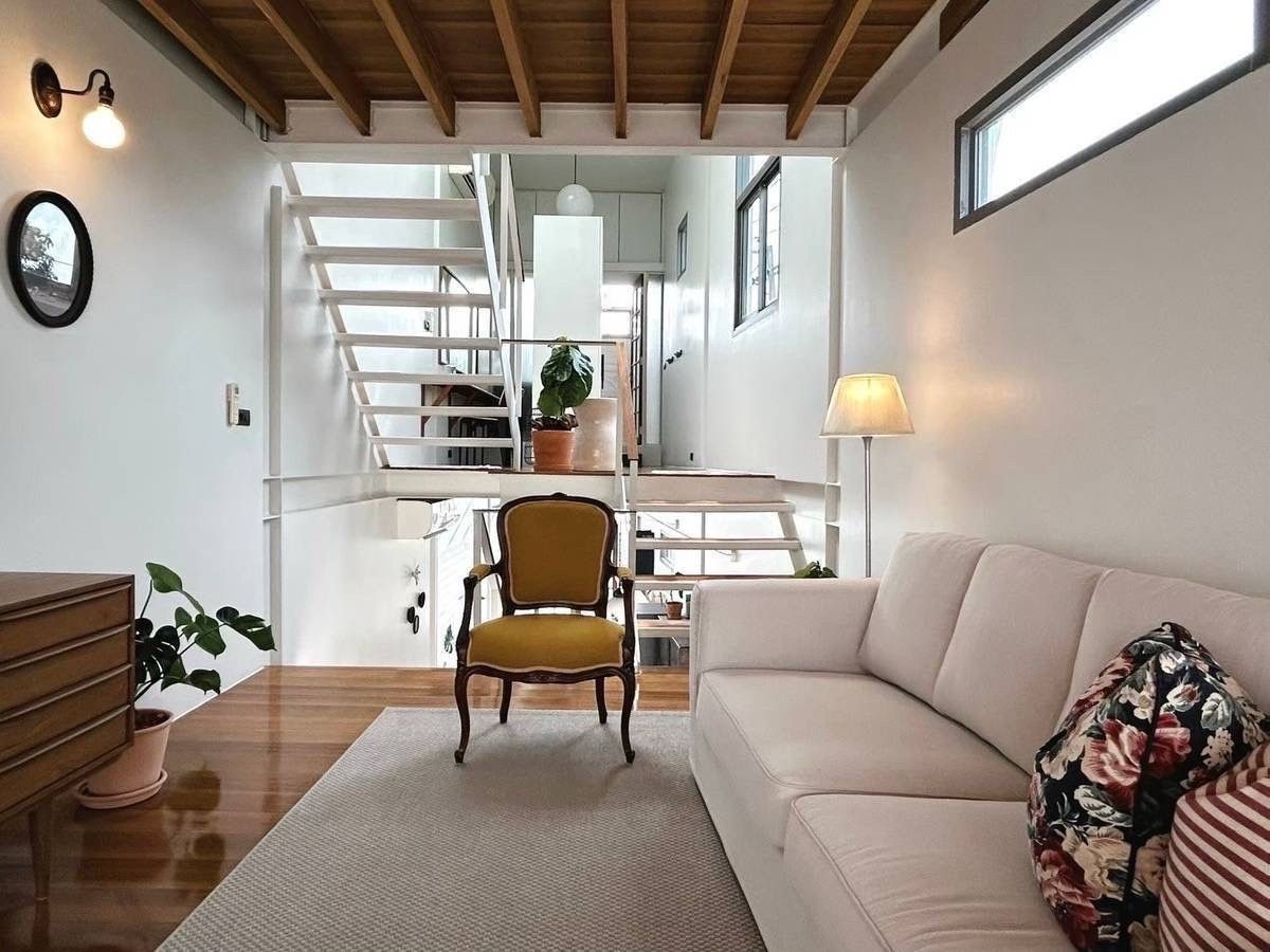 ขายทาวน์โฮมอารีย์ อนุสาวรีย์ : 📢👇ทาวน์เฮ้าส์ กลางเมือง ผสมผสานอย่างลงตัวระหว่างความมินิมอลและมีเสน่ห์ ตอบโจทย์ไลฟ์สไตล์คนเมืองรุ่นใหม่ รายล้อมด้วย ร้านอาหาร ร้านคาเฟ่ที่มีชื่อเสียงมากมาย เดินทางสะดวก เข้าออกได้หลายเส้นทาง 