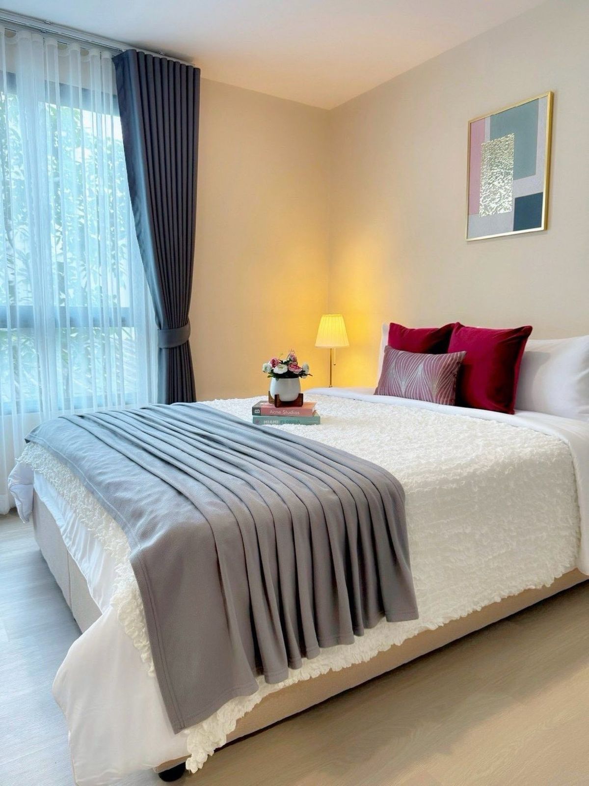 ให้เช่าคอนโดรัชดา ห้วยขวาง : เช่า RR312 The Belgravia @ Ratchada 17 ห้องสวย เฟอร์นิเจอร์ครบครัน ใกล้รถไฟฟ้า MRT ห้วยขวาง
