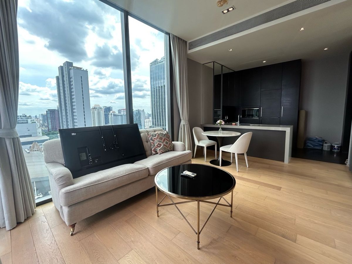 ให้เช่าคอนโดวิทยุ ชิดลม หลังสวน : 28 Chidlom - 2 ห้องนอน 2 ห้องน้ำ