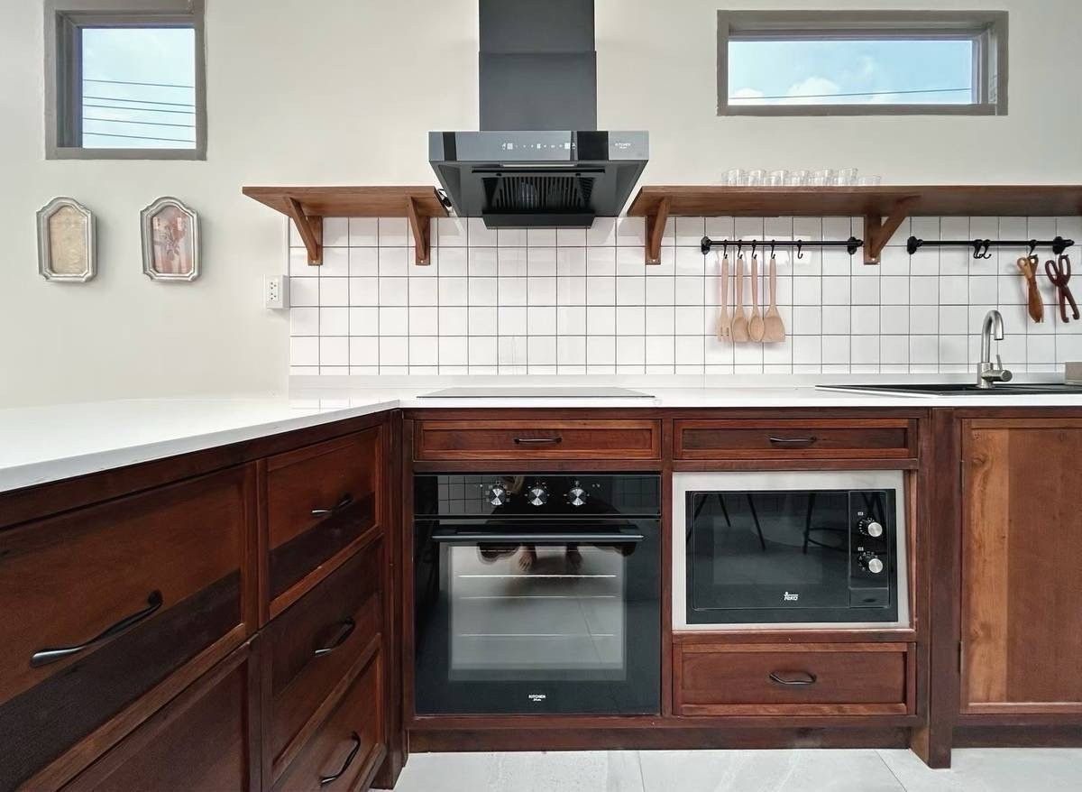 ขายทาวน์โฮมอารีย์ อนุสาวรีย์ : 📢👇ทาวน์เฮ้าส์ กลางเมือง ผสมผสานอย่างลงตัวระหว่างความมินิมอลและมีเสน่ห์ ตอบโจทย์ไลฟ์สไตล์คนเมืองรุ่นใหม่ รายล้อมด้วย ร้านอาหาร ร้านคาเฟ่ที่มีชื่อเสียงมากมาย เดินทางสะดวก เข้าออกได้หลายเส้นทาง 