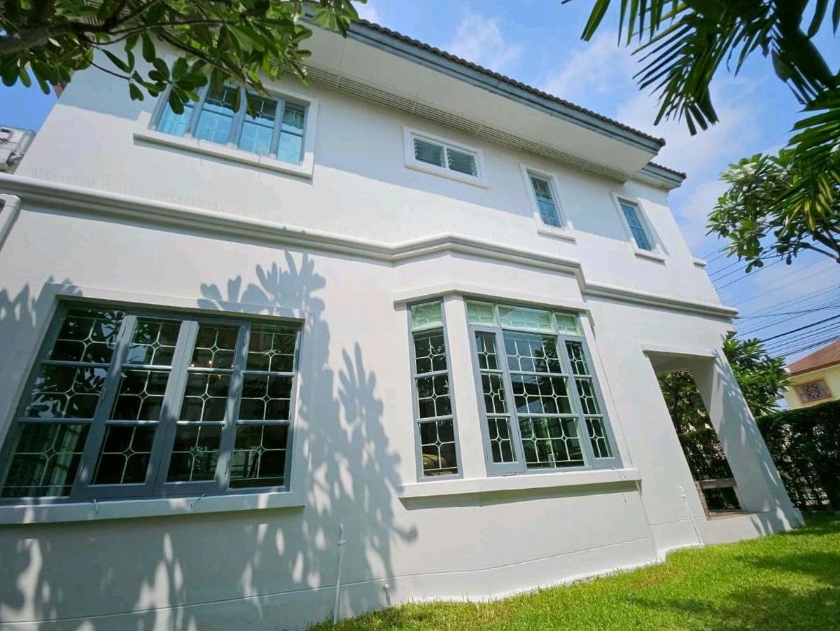 For RentHouseSamut Prakan,Samrong : 2 -storey detached house for rent in an area of ​​60 sq.w. Manthana /Srinakarin, near Mega Bangna