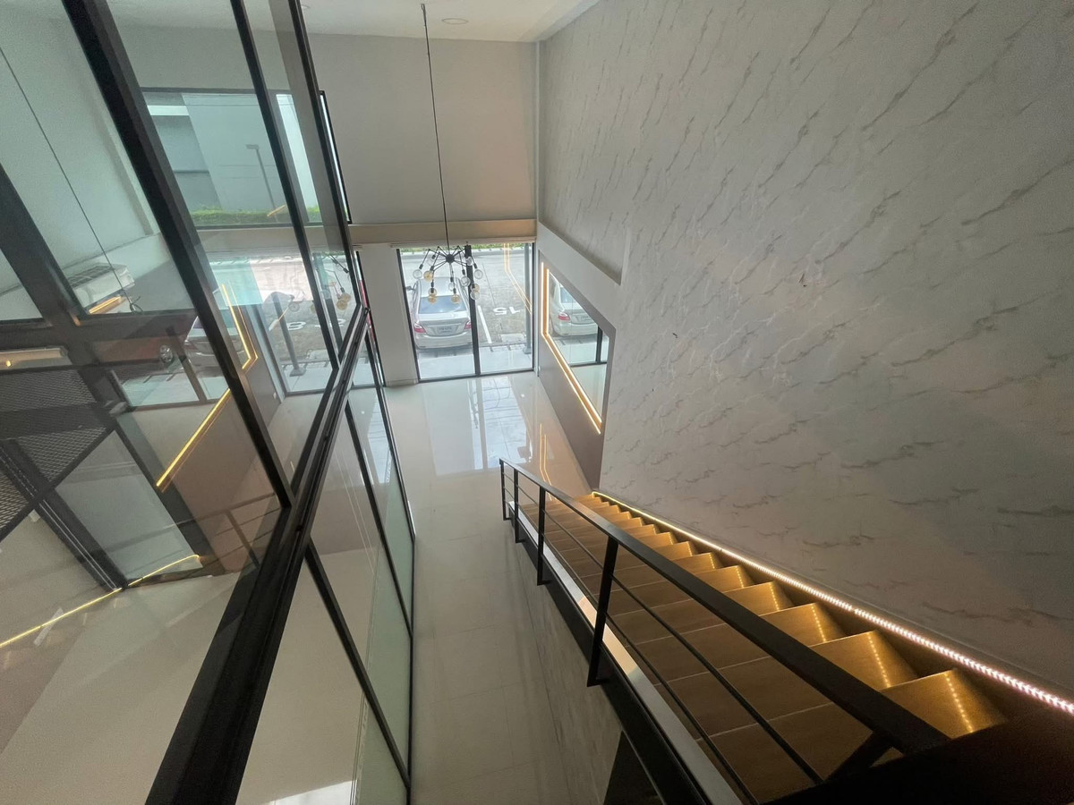 ขายทาวน์โฮมเกษตร นวมินทร์ ลาดปลาเค้า : 🔥 ด่วนที่สุด! โอกาสสุดท้าย โฮมออฟฟิศ Nirvana@Work ลาดพร้าว–เกษตรนวมินทร์ ขายถูกกว่าราคาตลาดเกือบครึ่ง! ช้าหมดอดแน่นอน! ตึกข้างๆ เพิ่งปิดดีลขายไปในราคากว่า 19.xx ล้าน! เหลือเพียงตึกนี้ตึกเดียวที่เจ้าของยังตัดใจขายราคาเดิม 11.5 ล้านบาท (ก่อนจะปรับราคาขึ้น