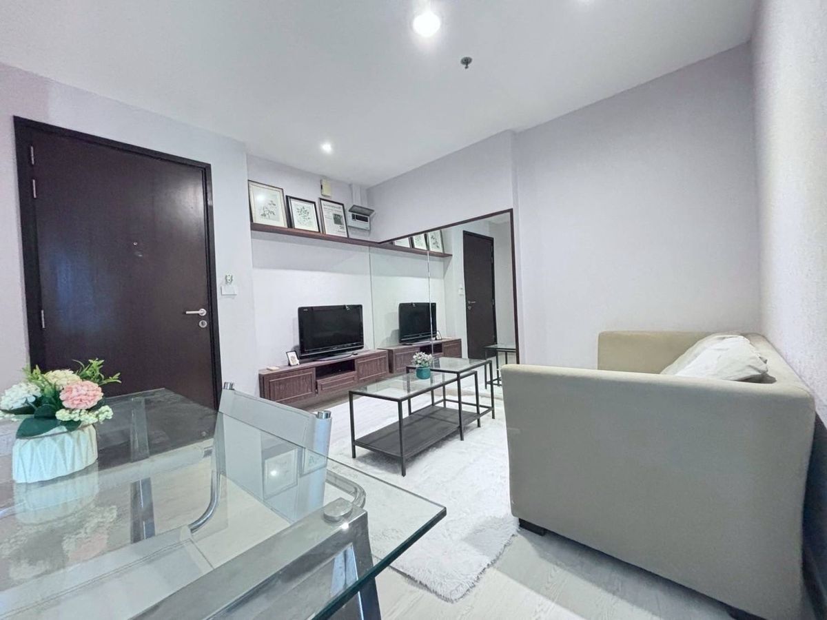 ให้เช่าคอนโดรัชดา ห้วยขวาง : ให้เช่า Diamond ratchada condo  14,000 บาท 36 Sqm. 
