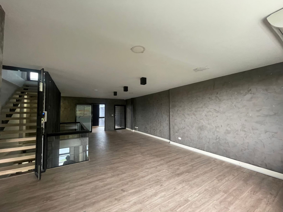 ขายทาวน์โฮมเกษตร นวมินทร์ ลาดปลาเค้า : 🔥 ด่วนที่สุด! โอกาสสุดท้าย โฮมออฟฟิศ Nirvana@Work ลาดพร้าว–เกษตรนวมินทร์ ขายถูกกว่าราคาตลาดเกือบครึ่ง! ช้าหมดอดแน่นอน! ตึกข้างๆ เพิ่งปิดดีลขายไปในราคากว่า 19.xx ล้าน! เหลือเพียงตึกนี้ตึกเดียวที่เจ้าของยังตัดใจขายราคาเดิม 11.5 ล้านบาท (ก่อนจะปรับราคาขึ้น