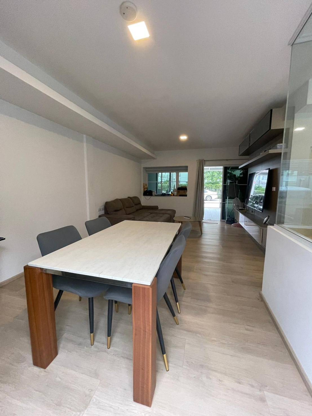 ให้เช่าทาวน์โฮมบางนา แบริ่ง ลาซาล : ให้เช่า ทาวน์โฮม 3ห้องนอน 3 ห้องน้ำ ใกล้เมกะ บางนา