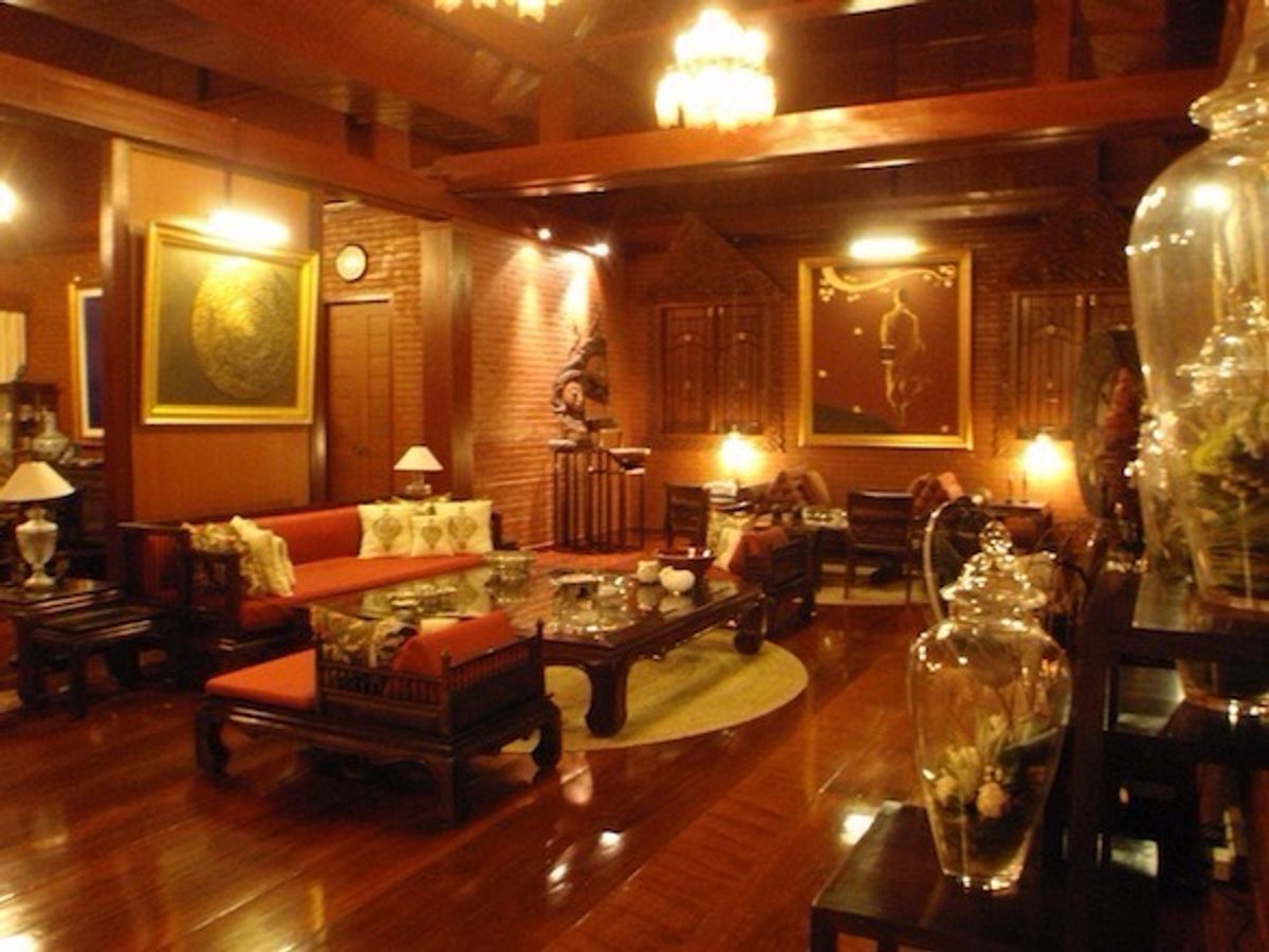 For SaleLandPak Chong KhaoYai : 📢👇 Stunning Hilltop Estate with Luxury Thai-Style Villas Nestled in Serene Natural SurroundingsA rare opportunity for those seeking tranquility and long-term development potential. This beautiful land is ideal for a private retreat, luxury resort, Fre