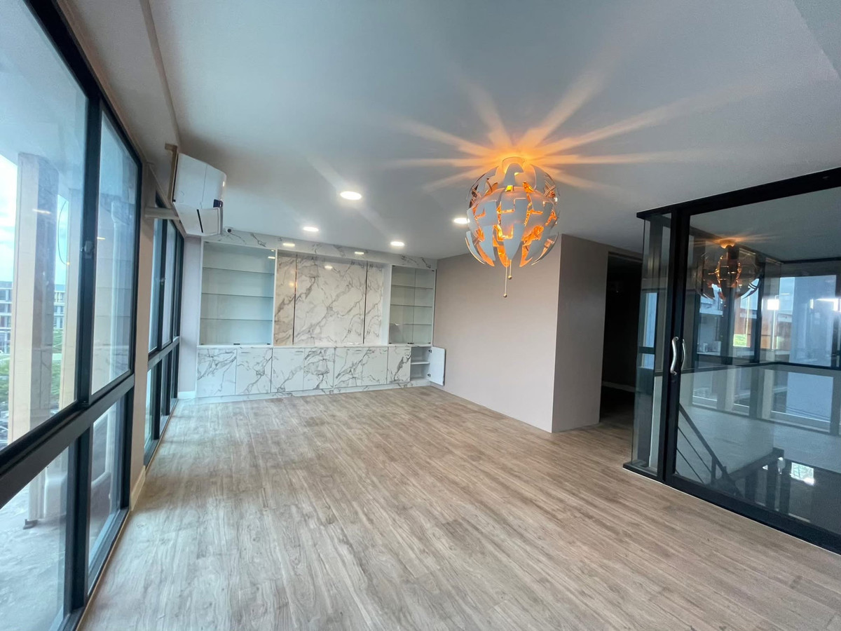 ขายทาวน์โฮมเกษตร นวมินทร์ ลาดปลาเค้า : 🔥 ด่วนที่สุด! โอกาสสุดท้าย โฮมออฟฟิศ Nirvana@Work ลาดพร้าว–เกษตรนวมินทร์ ขายถูกกว่าราคาตลาดเกือบครึ่ง! ช้าหมดอดแน่นอน! ตึกข้างๆ เพิ่งปิดดีลขายไปในราคากว่า 19.xx ล้าน! เหลือเพียงตึกนี้ตึกเดียวที่เจ้าของยังตัดใจขายราคาเดิม 11.5 ล้านบาท (ก่อนจะปรับราคาขึ้น