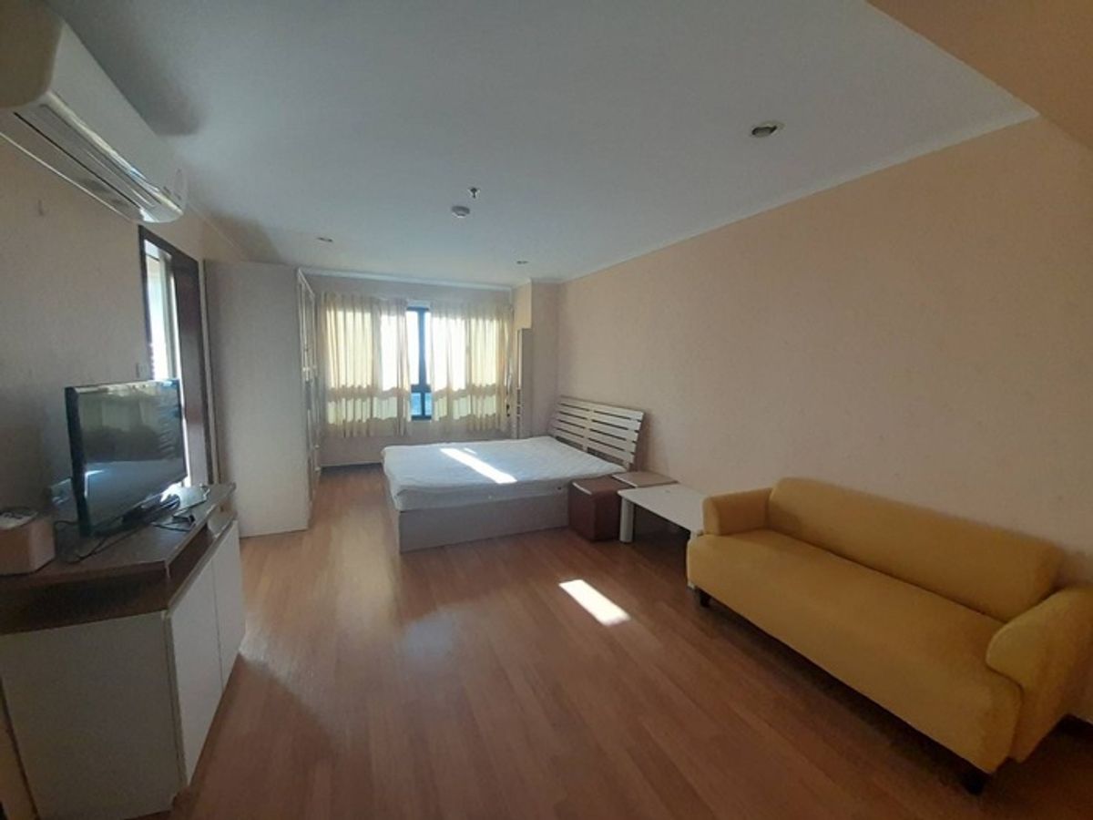 For SaleCondoThaphra, Talat Phlu, Wutthakat : 📢 Urgent sale !!! Lumpini Place Ratchada-Tha Phra Room, Studio, only 1,650,000 baht, near BTS Talat Phlu // 087-556-4977 AON ☎️