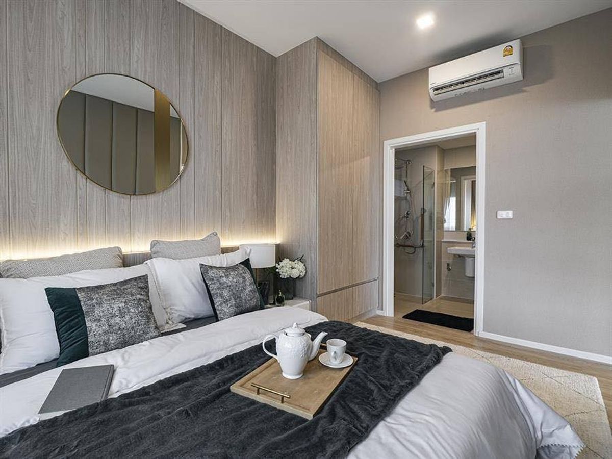 For SaleHousePathum Thani,Rangsit, Thammasat : ✨🏡 New house, back corner 🎁 Decorated more than 5 million 📌 with 10 kw solar cells! 📌