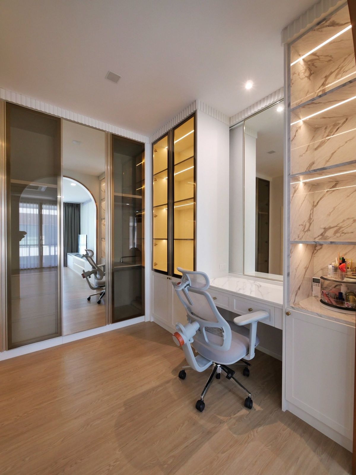 For SaleHousePathum Thani,Rangsit, Thammasat : ✨🏡 New house, back corner 🎁 Decorated more than 5 million 📌 with 10 kw solar cells! 📌