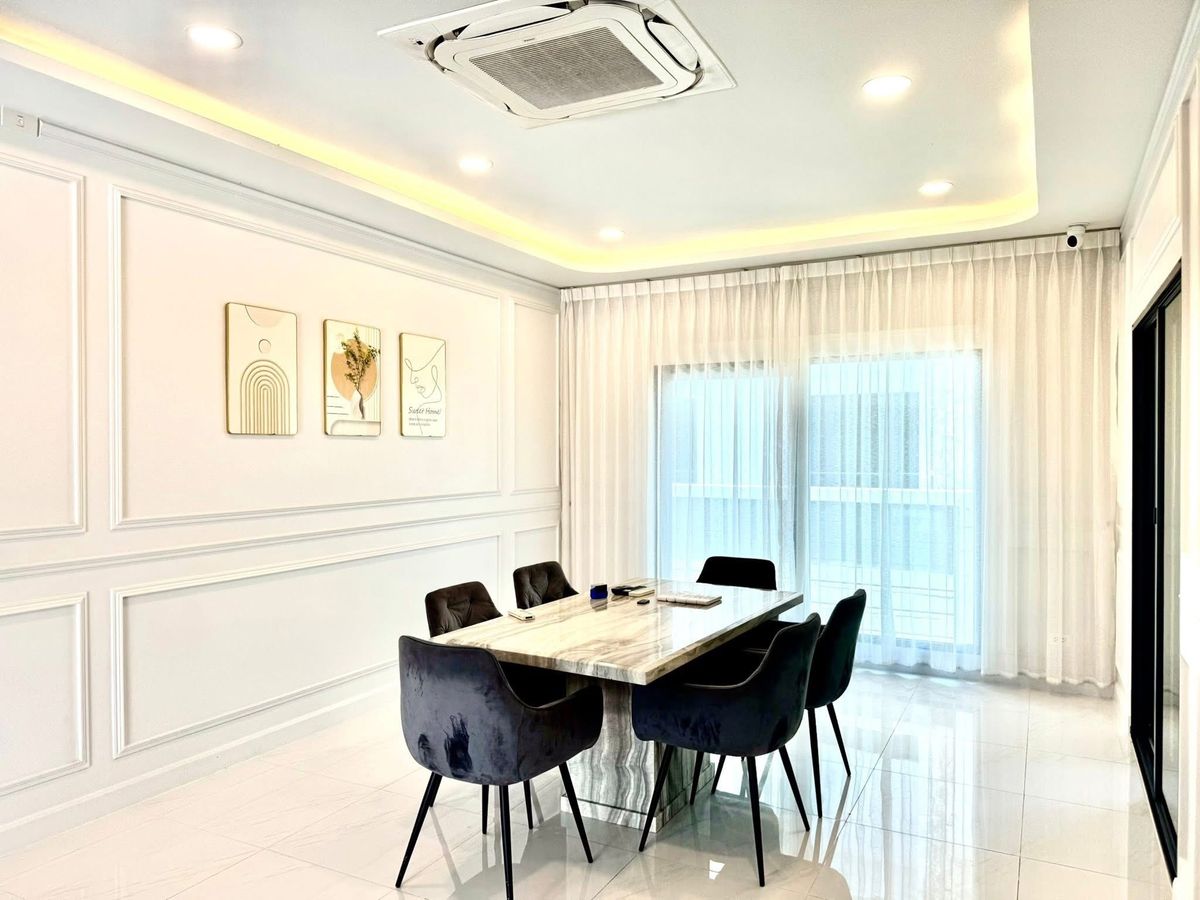 ให้เช่าบ้านบางนา แบริ่ง ลาซาล : ให้เช่าบ้านเดี่ยวเดอะซิตี้ บางนา 4ห้องนอนเฟอร์ครบ ใกล้ Mega Bangna เพียง 800ม.