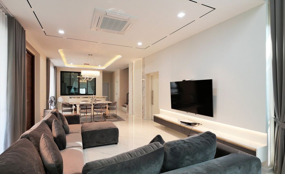 For SaleHousePathum Thani,Rangsit, Thammasat : ✨🏡 New house, back corner 🎁 Decorated more than 5 million 📌 with 10 kw solar cells! 📌