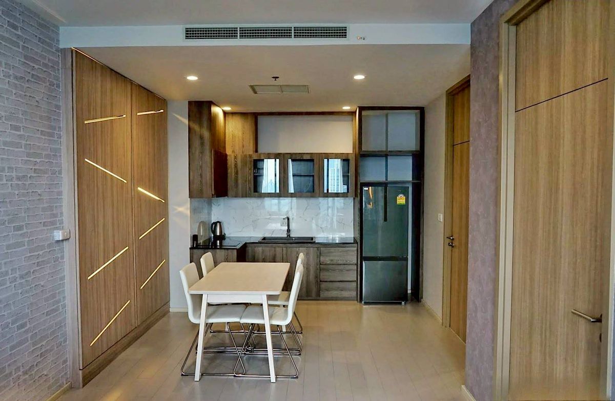 For RentCondoWitthayu, Chidlom, Langsuan, Ploenchit : ♢ Special Price ♢ Floor 35+ Type A08 | 57.88 sq.m. 1 bedroom | Condo with Skywalk connecting to BTS Ploenchit and Central Embassy