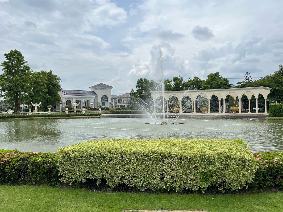 For SaleHousePathum Thani,Rangsit, Thammasat : House for sale, Vibhavadi Rangsit, has a swimming pool to go to 6 million houses, the largest corner of the corner of 450 sq. M. more beautiful than the angel Grandeviphawadee Rangsit