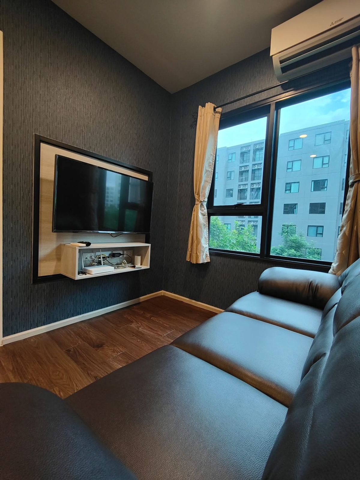 ให้เช่าคอนโดเชียงใหม่ : 🏢 ให้เช่า Condo Escent Ville เชียงใหม่ – อยู่ใน Central Festival! 📍 ชั้น 4 | วิวสระว่ายน้ำ | ขนาด 33 ตร.ม.