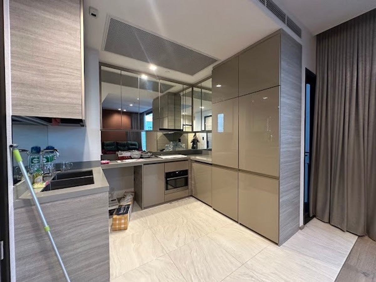 ขายคอนโดลาดพร้าว เซ็นทรัลลาดพร้าว : ขาย The Crest Park Residences ห้องสวย ตกแต่งครบ พร้อมอยู่ 